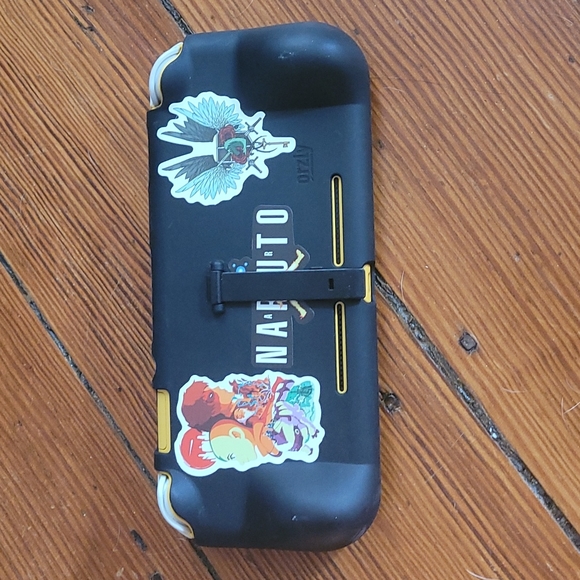 Nintendo Switch Lite, Pre-Owned, With Case - Picture 2 of 2